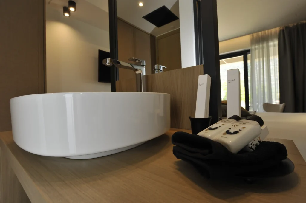 TERRAVINUM_deluxe_rooms_bathroom